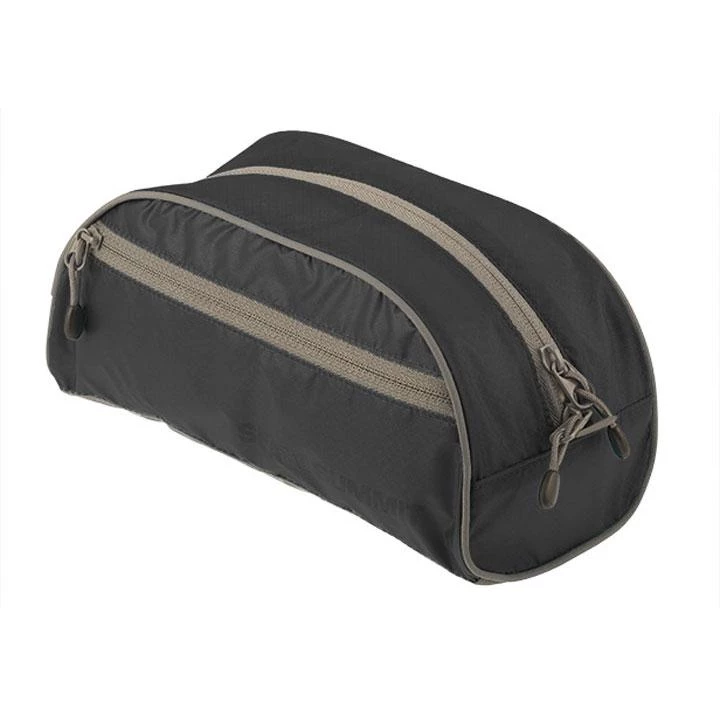 Sea To Summit Travelling Light Toiletry Bag Gear 4 Sea To Summit Travelling Light Toiletry Bag Gear