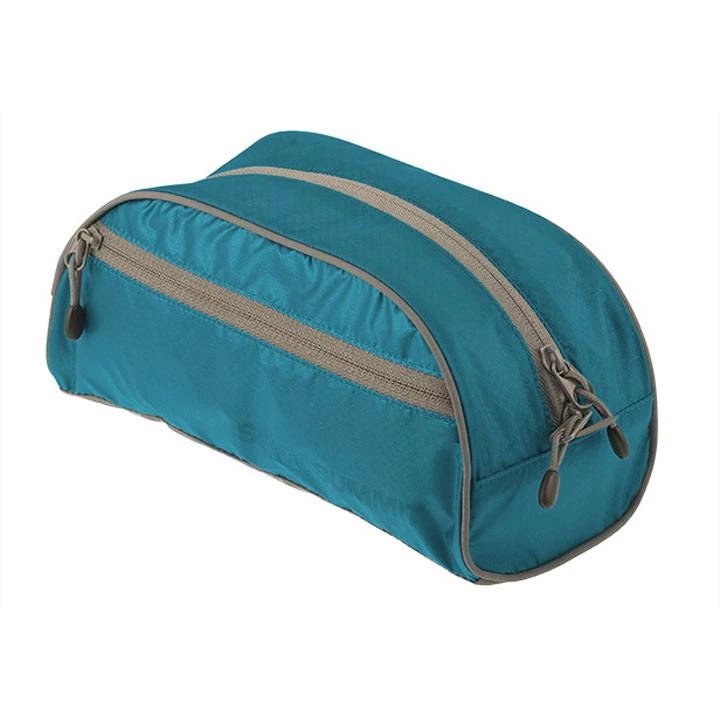Sea To Summit Travelling Light Toiletry Bag Gear 2 Sea To Summit Travelling Light Toiletry Bag Gear